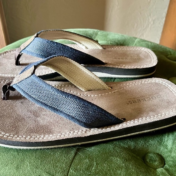 Dockers Men’s Flip Flops, Size 10, Great Condition! - Picture 1 of 2
